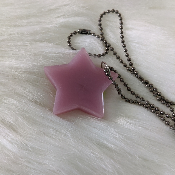 🌈BOGO🌈 Resin Necklace - Pterodactyl - Picture 5 of 6